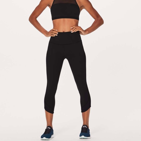 Lululemon Ready Set Go Crop (21") in Black - Picture 2 of 11
